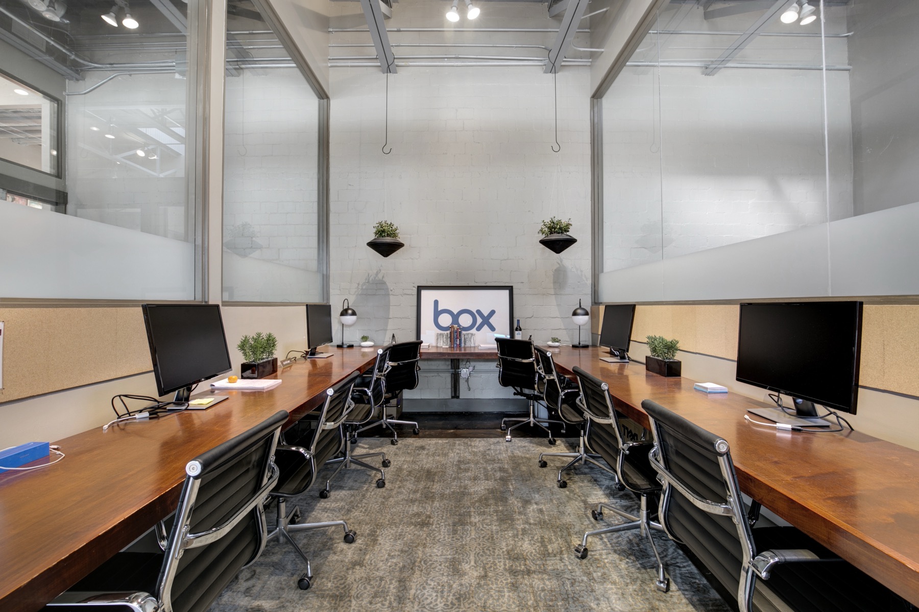 Furnished office with the Box logo
